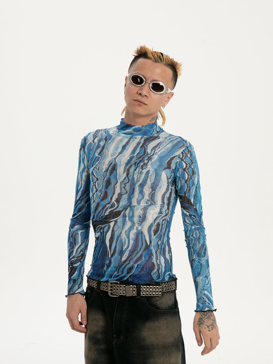 RTVG pop-art mesh top