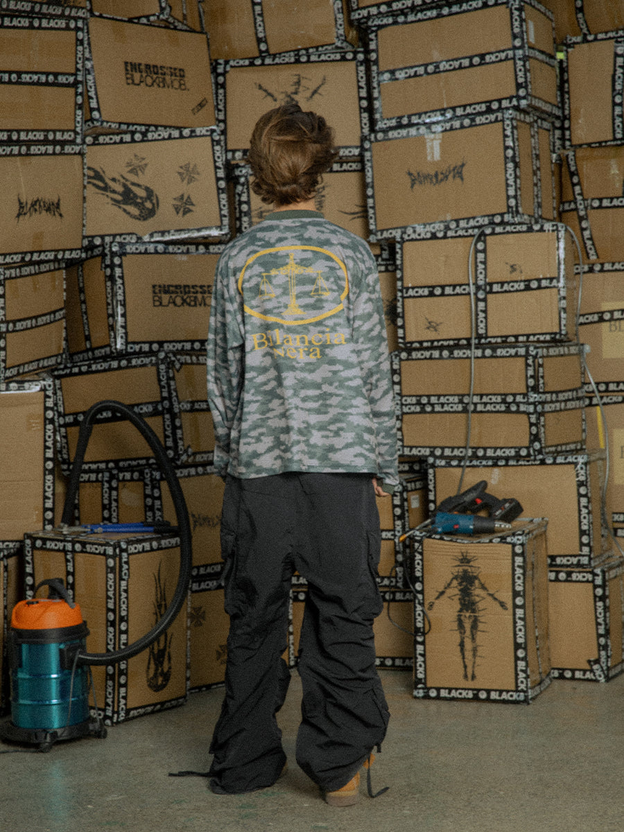 Black 8 digital camo top
