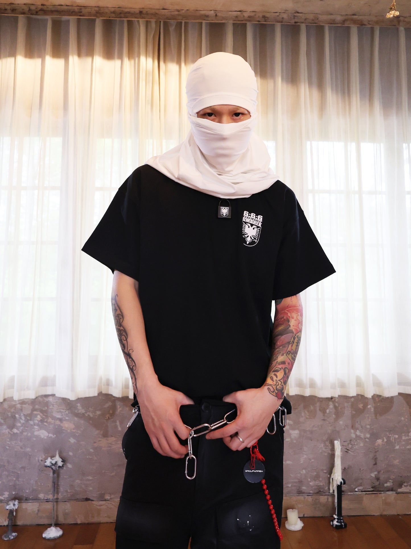 GROUPMAREK[GMK] Field 666 badge tee